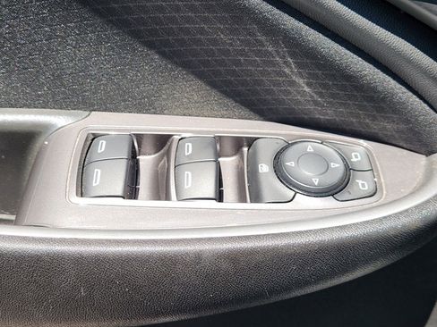 Used 2025 Chevrolet Malibu LS w/ Driver Confidence Package FWD image 28