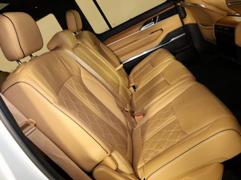 Used 2022 Jeep Grand Wagoneer Series III w/ Rear Seat Video Group 1 image 44