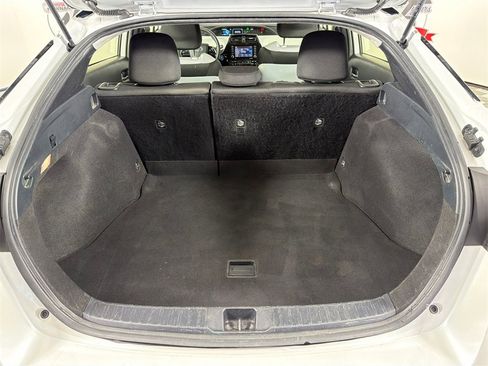 Used 2022 Toyota Prius image 18