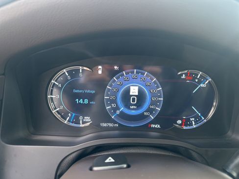 Used 2017 Cadillac Escalade ESV Premium Luxury image 13