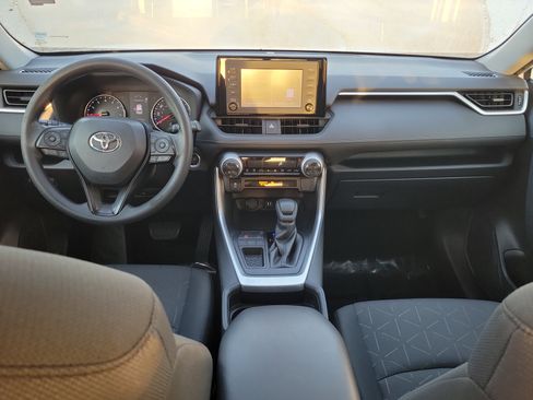 Used 2019 Toyota RAV4 XLE image 12