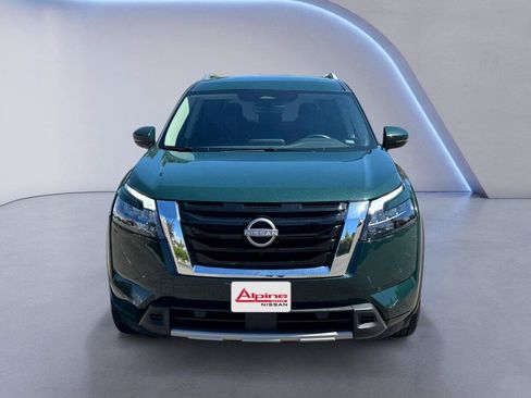 Used 2025 Nissan Pathfinder SL AWD/4WD image 8