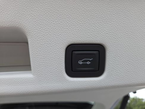 New 2026 GMC Acadia Denali w/ Super Cruise Package FWD image 22