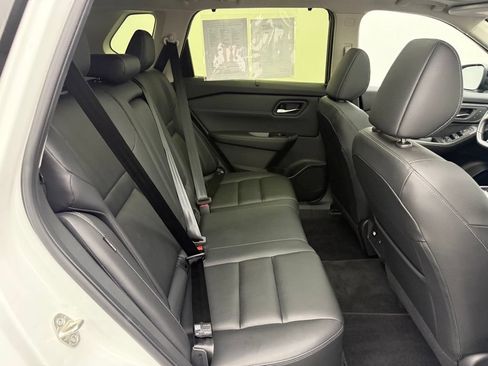 Used 2024 Nissan Rogue SL w/ SL Premium Package AWD/4WD image 38