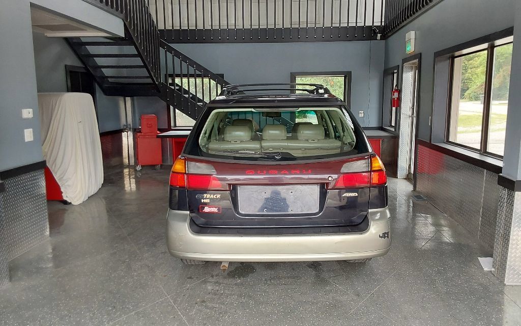 Used 2001 Subaru Outback H6 L.L. Bean Edition AWD/4WD image 10