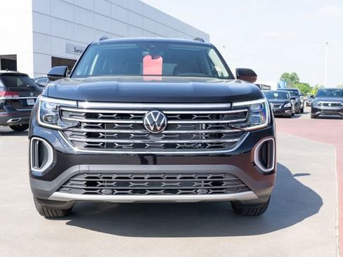 New 2026 Volkswagen Atlas SE image 9