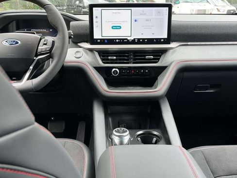 New 2026 Ford Explorer ST AWD/4WD image 13