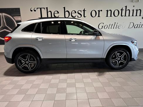 Certified 2025 Mercedes-Benz GLA 250 4MATIC image 3