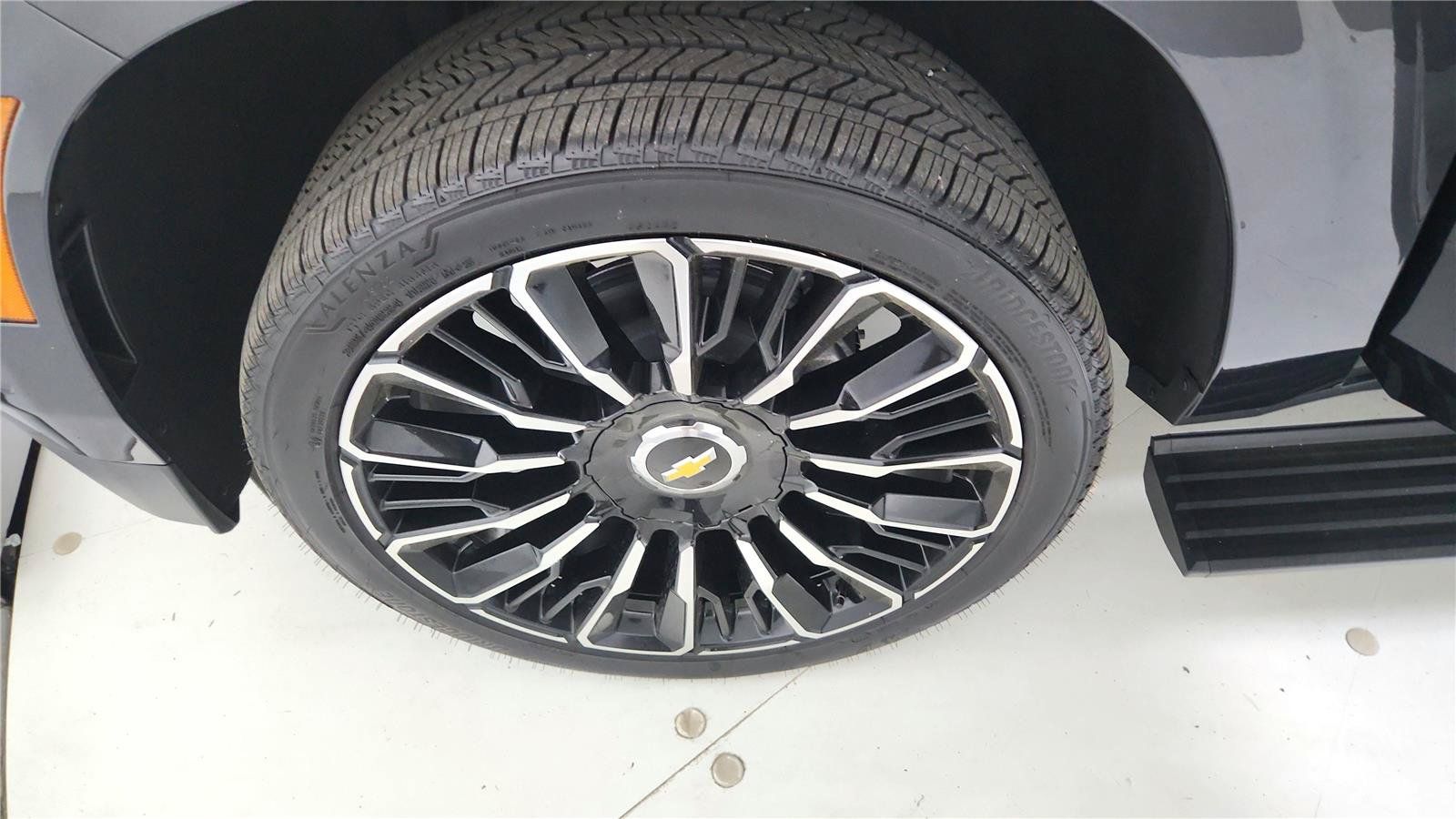 New 2026 Chevrolet Tahoe High Country AWD/4WD image 35