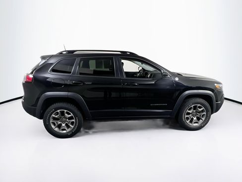 Used 2022 Jeep Cherokee Trailhawk image 4