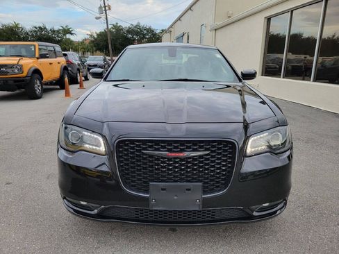 Used 2021 Chrysler 300 S RWD image 2