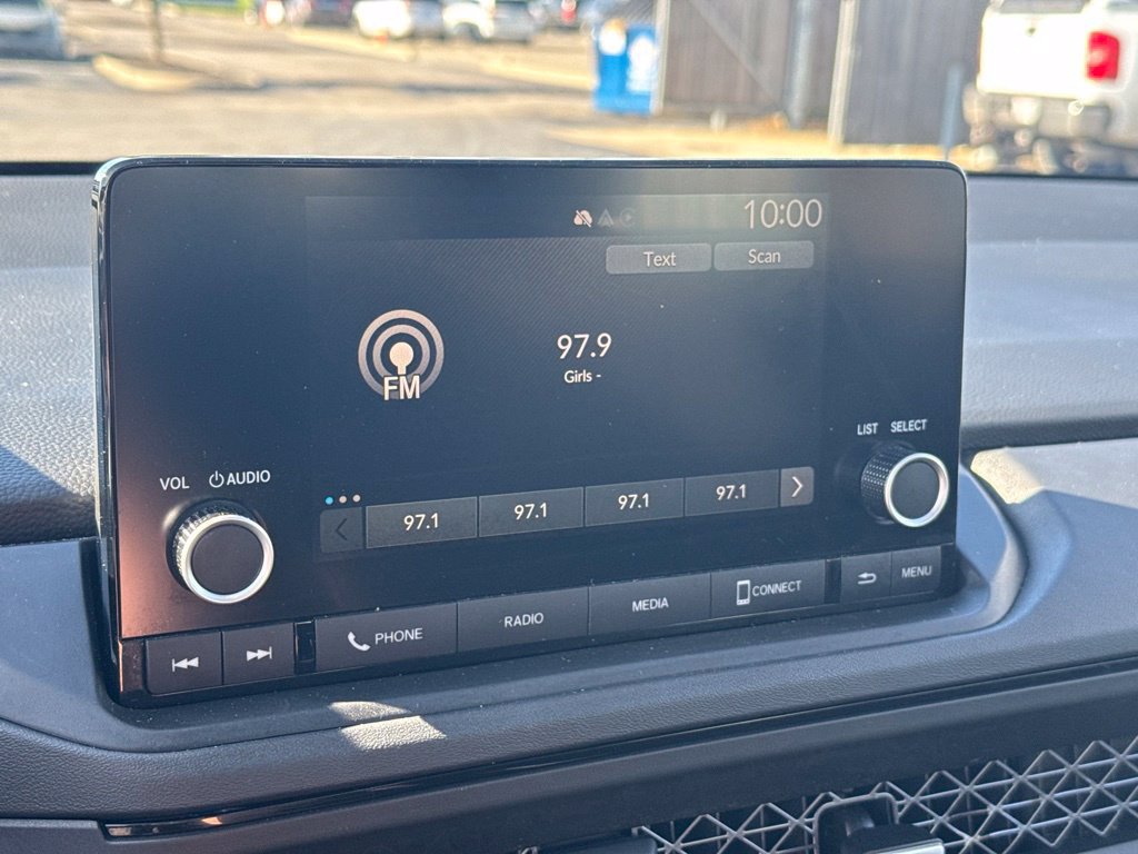 Used 2025 Honda Accord SE image 15