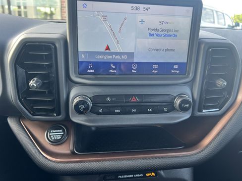 Used 2024 Ford Bronco Sport Outer Banks w/ Tech Package AWD/4WD image 16