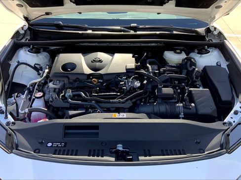Used 2025 Toyota Camry SE FWD image 29