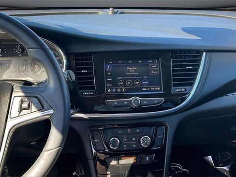 Used 2022 Buick Encore Preferred w/ Safety Package image 9