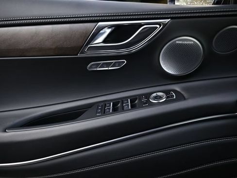 New 2026 Genesis GV80 2.5T Prestige AWD/4WD image 15