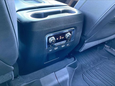 Used 2021 GMC Yukon AT4 w/ AT4 Premium Plus Package image 25