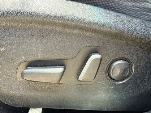 Used 2020 Kia Sorento LX w/ LX I4 Convenience Package AWD/4WD image 12