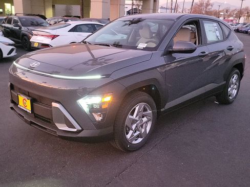 Used 2026 Hyundai Kona SE FWD image 12