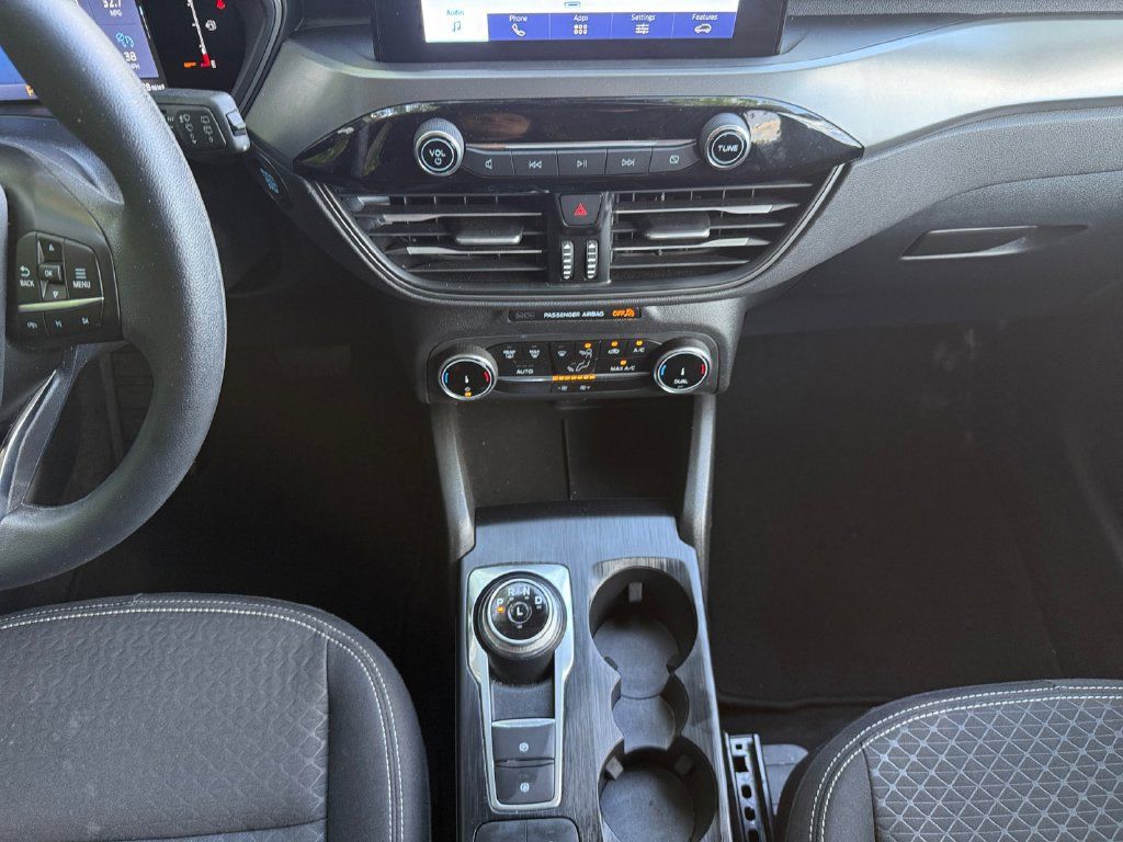 Used 2025 Ford Escape Active FWD image 11