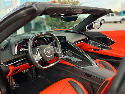 Used 2025 Chevrolet Corvette Z06 w/ Z07 Performance Package RWD image 28