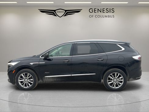 Used 2023 Buick Enclave Avenir FWD image 2