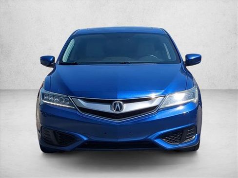 Used 2017 Acura ILX w/ AcuraWatch Plus Package FWD image 2