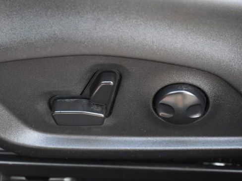 Used 2022 Jeep Compass Limited image 21