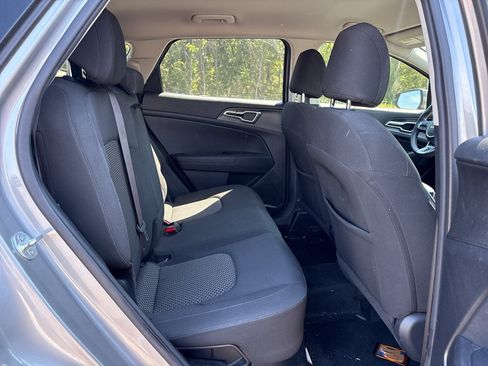 Used 2023 Kia Sportage LX FWD image 21
