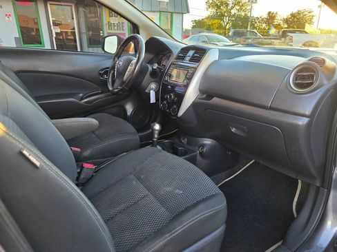 Used 2018 Nissan Versa Note SV image 19