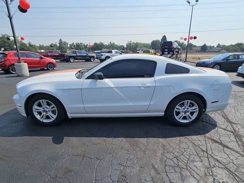 Used 2014 Ford Mustang Coupe RWD image 5