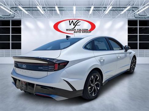Used 2025 Hyundai Sonata SEL FWD image 3