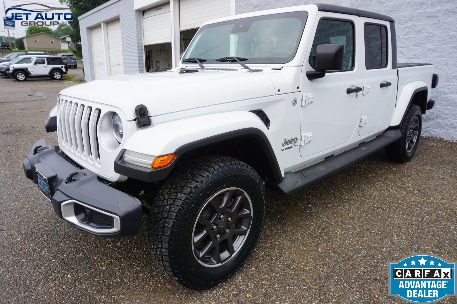 Used 2020 Jeep Gladiator Overland AWD/4WD image 3