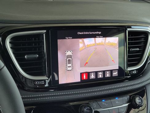 New 2026 Chrysler Pacifica Select FWD image 27