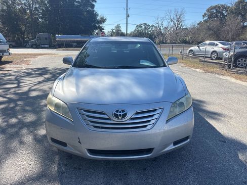 Used 2007 Toyota Camry LE image 1