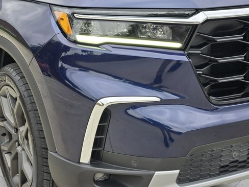 Certified 2024 Honda Pilot Touring image 29