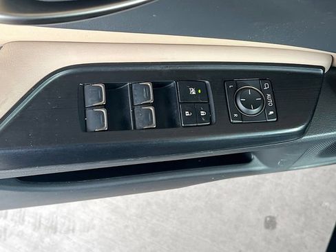 Used 2021 Lexus ES 350 w/ Premium Package image 11