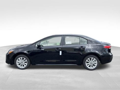 New 2026 Toyota Corolla LE FWD image 2