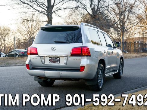 Used 2009 Lexus LX 570 LX 570 Sport Utility 4D image 5