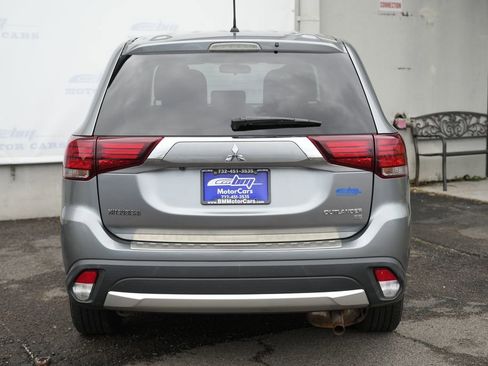 Used 2016 Mitsubishi Outlander SE AWD/4WD image 6