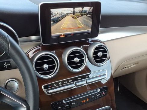 Used 2018 Mercedes-Benz GLC 300 image 6
