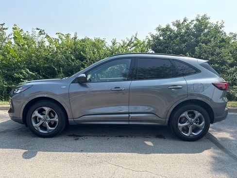 Used 2023 Ford Escape ST-Line w/ Tech Pack #1 AWD/4WD image 5