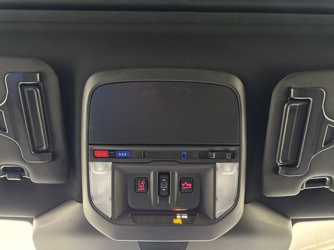 Certified 2025 Subaru Forester Wilderness image 21