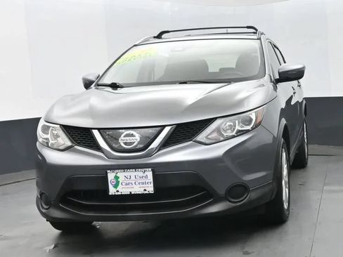 Used 2019 Nissan Rogue Sport SV FWD image 1