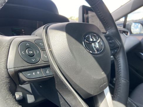 Used 2024 Toyota Corolla SE image 18