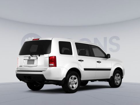 Used 2010 Honda Pilot LX image 4