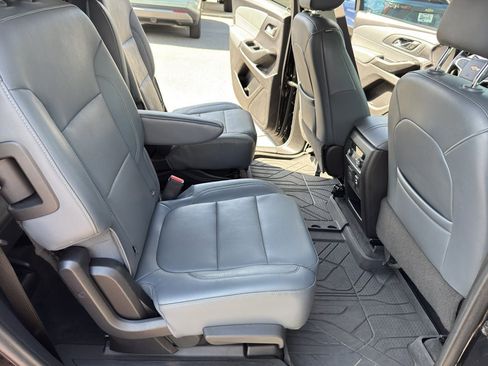 Used 2021 Chevrolet Traverse Premier image 31