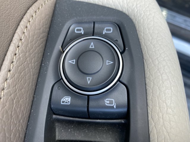 Used 2021 GMC Yukon XL Denali AWD/4WD image 19
