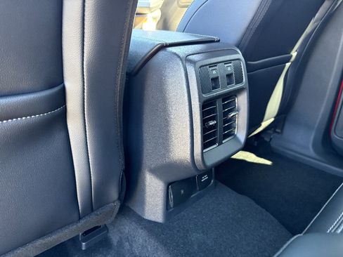 New 2026 Ford Bronco Outer Banks w/ Sasquatch Package image 17