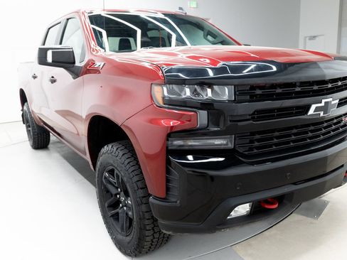 Used 2019 Chevrolet Silverado 1500 LT Trail Boss AWD/4WD image 24